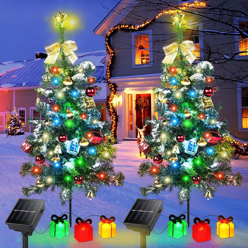 30' Lighted Christmas Tree