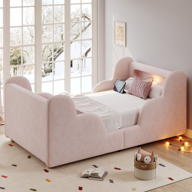 Bed, Pink