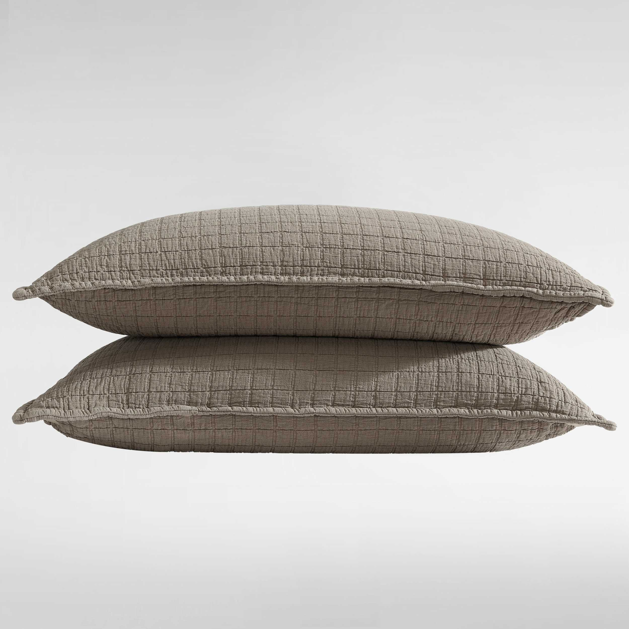 Quilted Pillow Sham Set (Elk Brown)
