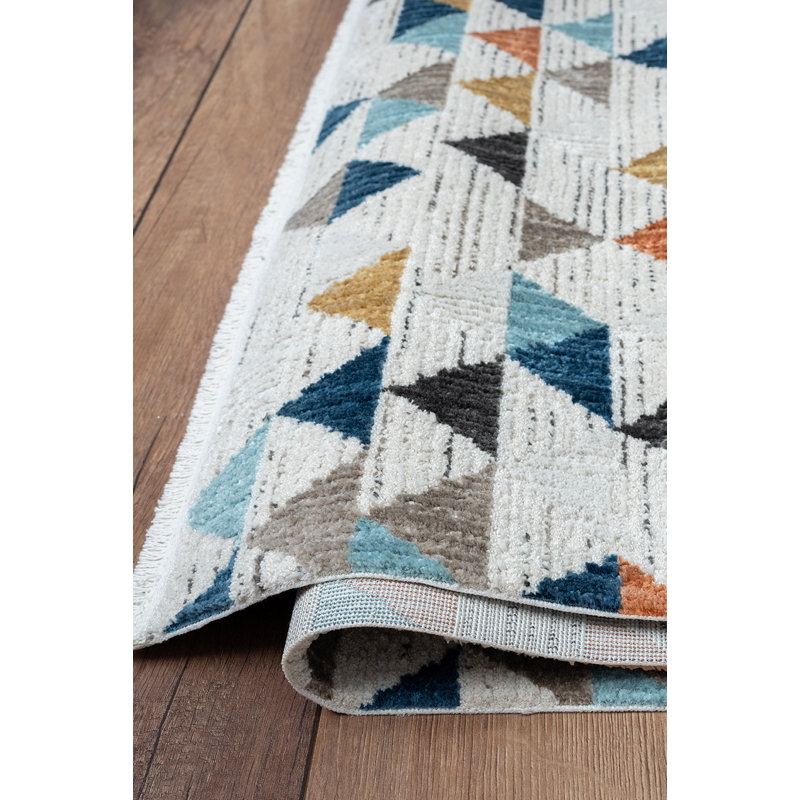 Merom Geometric Machine Made Indoor / Outdoor Area Rug, Rectangle 2'6" x 4'11"