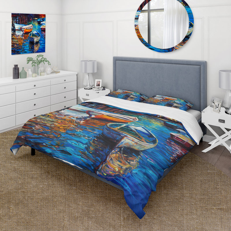 Bateaux qui se reposent sur l'eau pendant un coucher de soleil chaud - ensemble de housse de couette nautique - microfibre de polyester