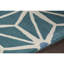 Tapis bleu et blanc à motif géométrique touffeté à la main Stonebridge-375470500