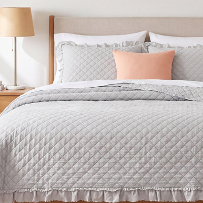 Bashira Quilt Set