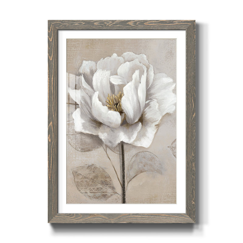 Doux blanc II - cadre photo, reproduction d'art, Cadre gris, H 31,5 po x l 23,5 po x P 1,5 po