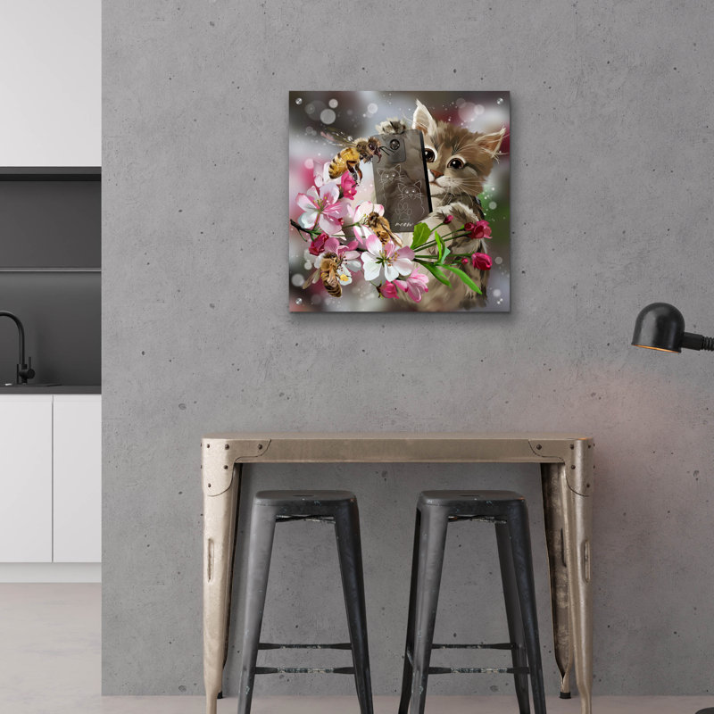 «Chaton prend des photos d'abeilles et de fleurs de pommier» par Kajenna Art, 24 po x 24 po