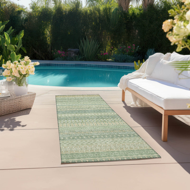 Tapis intérieur / extérieur Kinslee, Tapis de couloir 2 pi 3 po x 7 pi 6 po