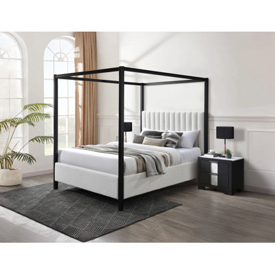 Reyniel Piece Bedroom Set