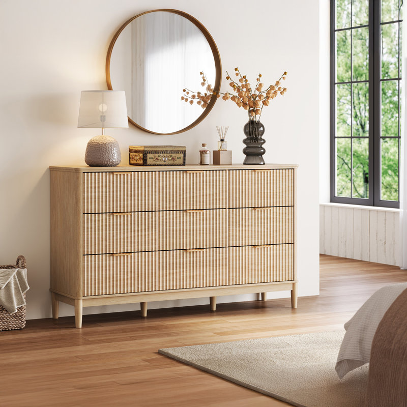 Commode 9 tiroirs avec pieds en bois massif 58 po Soren, Chêne