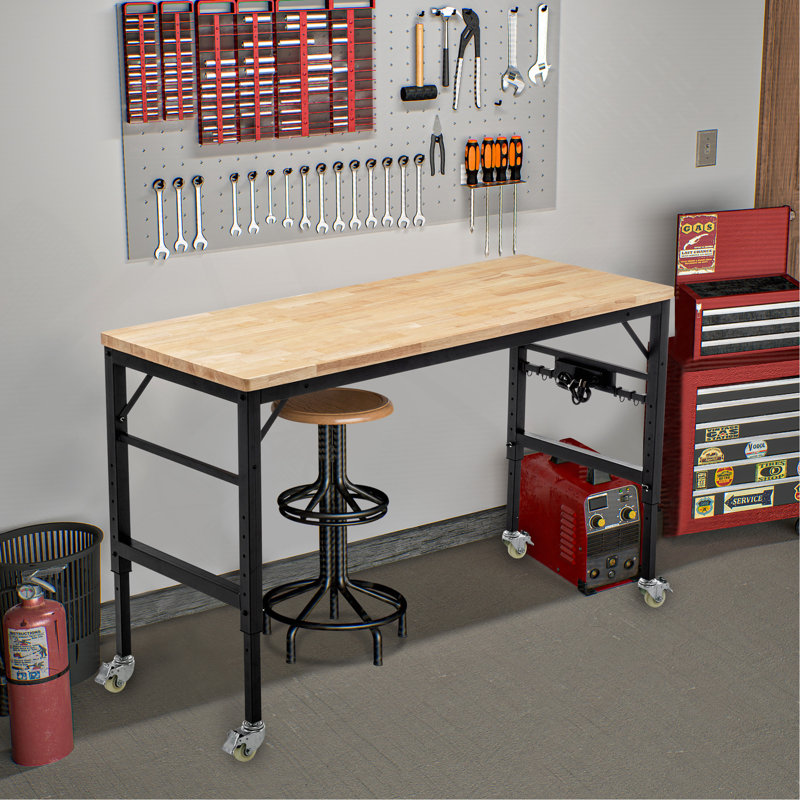 Établi réglable de 60 po pour le garage, poste de travail robuste en bois d'hévéa avec prises de courant et roues, table de travail en bois franc d'une capacité de charge de 2 000 lb