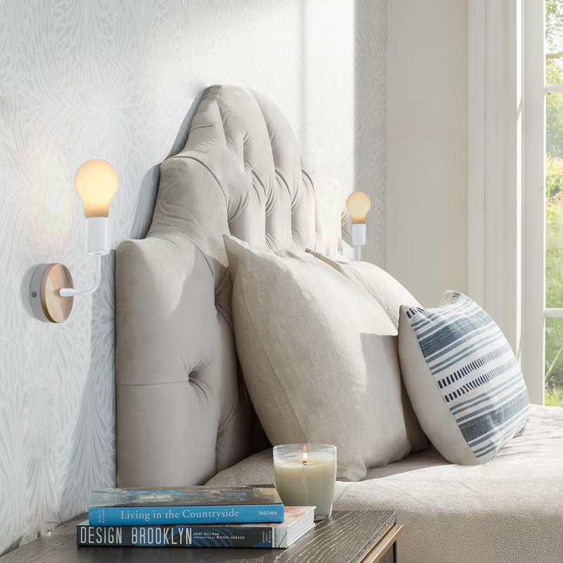 Friant Armed Sconce, No, White