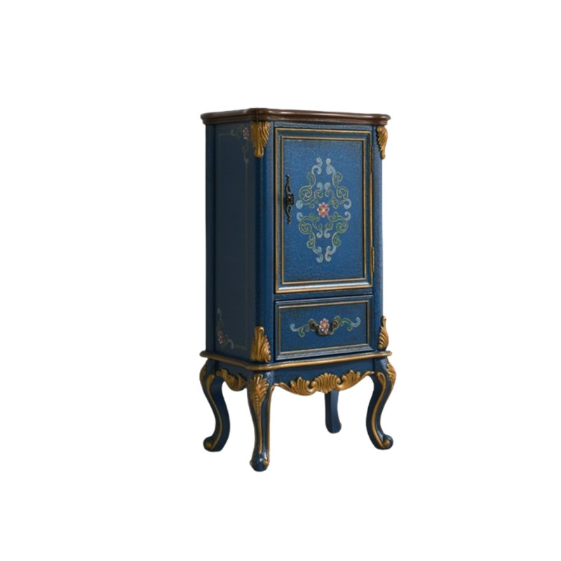 Armoire d'appoint European Vintage