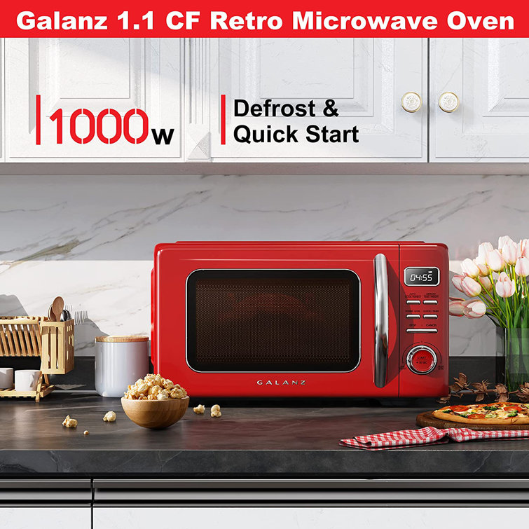 Galanz 700 Watt Mini Small Microwave Oven Countertop, 0.7 Cu.Ft, Pull Retro  Red