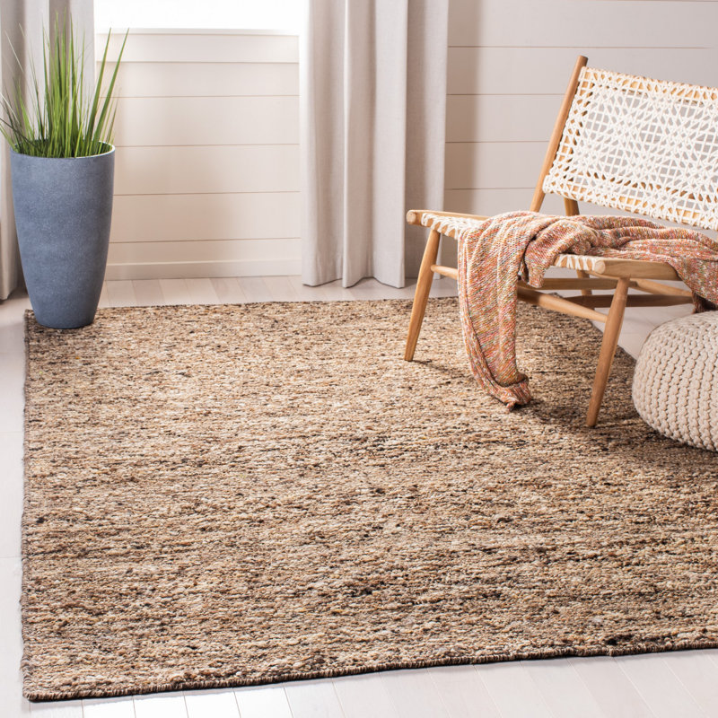 Highlands Handwoven Wool/Cotton Area Rug in Brown, Rectangle 8' x 10'