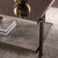 Table basse avec plateau en miroir Thornsett, parfaite pour ajouter de l'élégance et de la beauté réfléchissante à n'importe quel salon