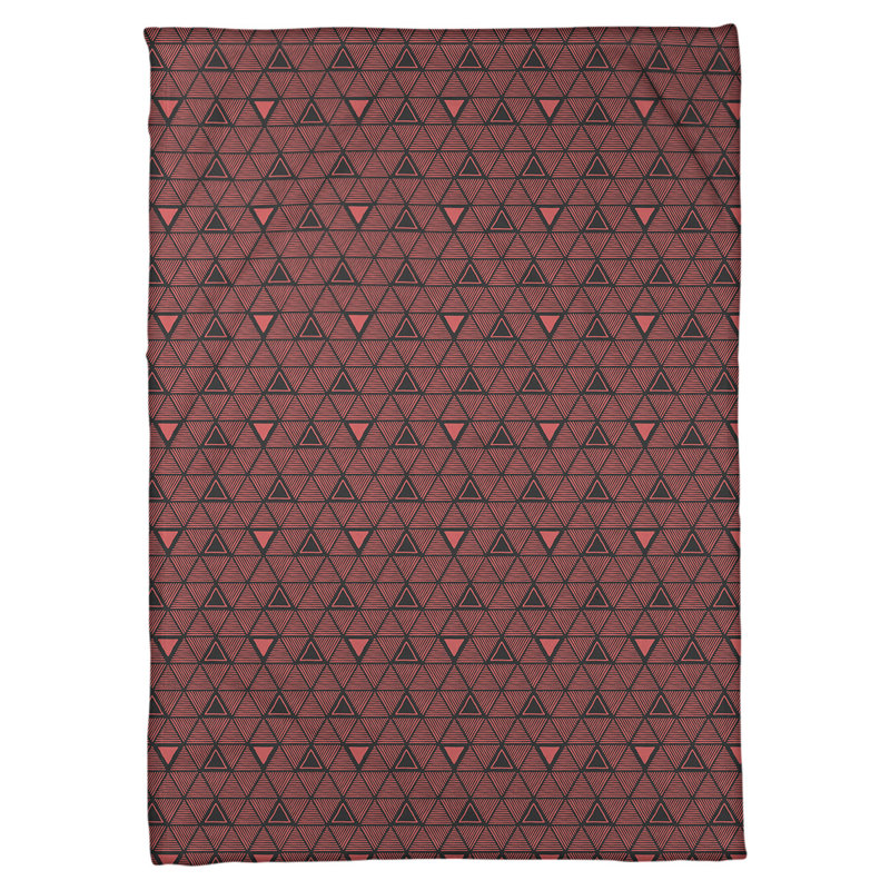 Couverture polairee triangles à la main, l 50 po x L 60 po, Rouge / noir