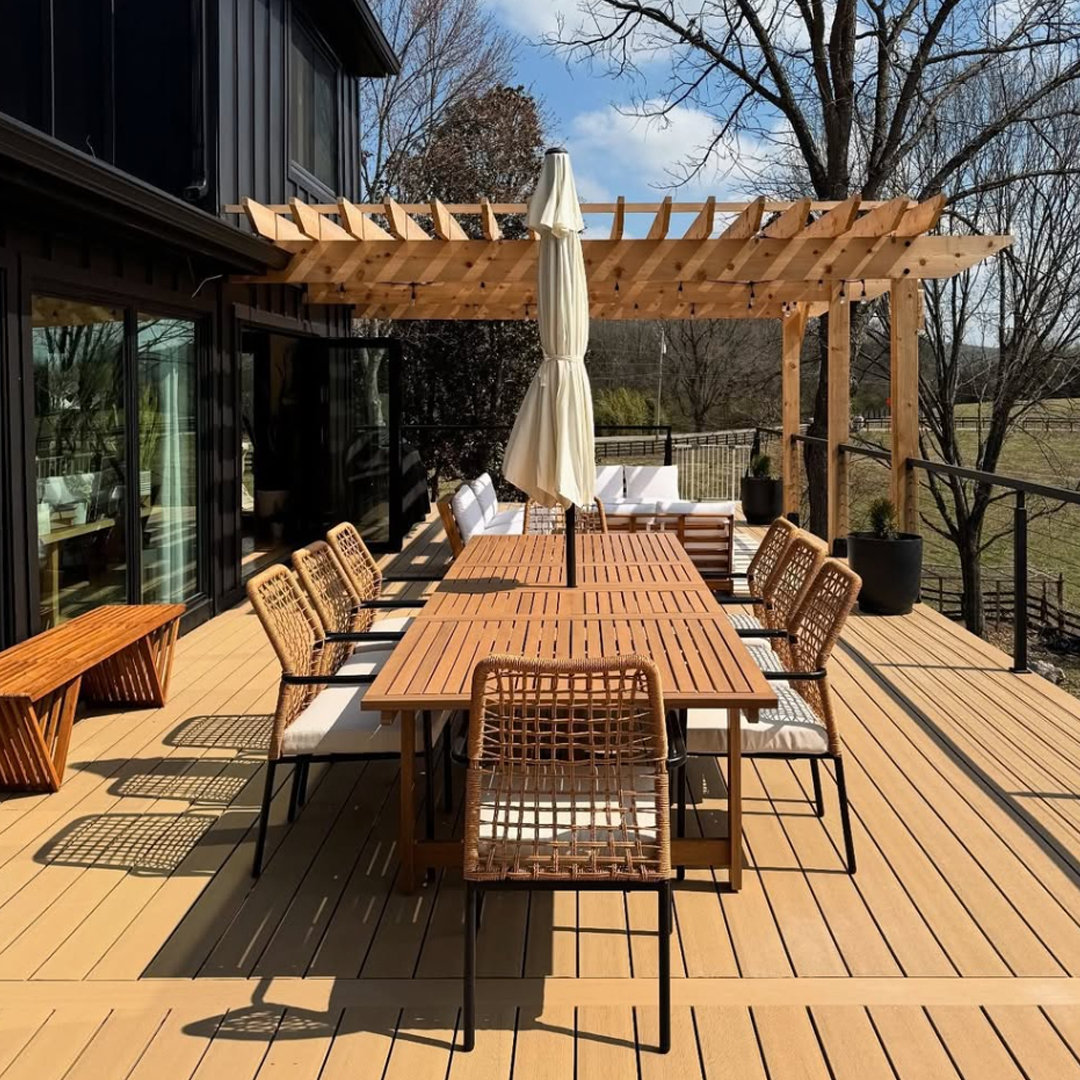 Alyisa Extendable Eucalyptus Patio Dining Table, Light Brown
