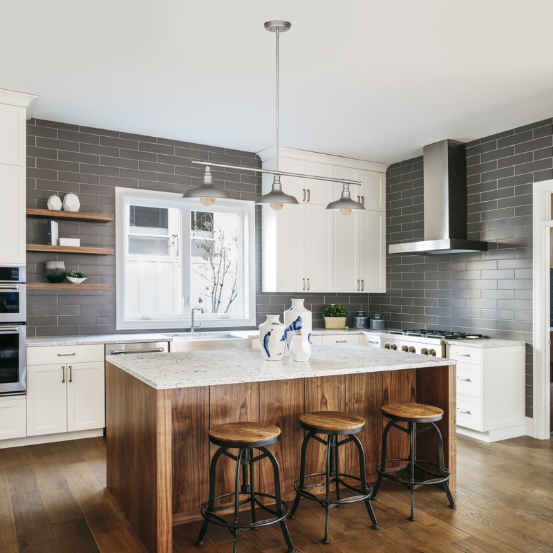 Luminaire suspendu linéaire à 3 lumières pour îlot de cuisine Caryn, Galvanisé