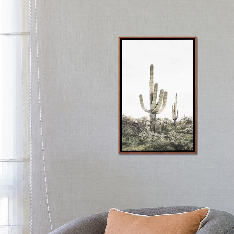 « rosé timide cactus », photographie, H 26 po x l 18 po x P 1,5 po, Toile avec cadre en bois classique