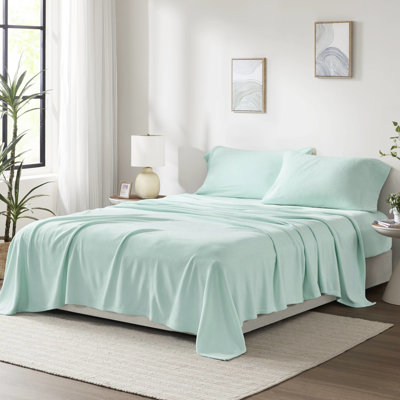 King 4 Pcs Sheet Made Of 100% Fleece, Soft Handfeel, - Pilling, Machine Washable, , With Flat Sheet, Fitted 2 Pillowcases, Fits 16" Mattresses