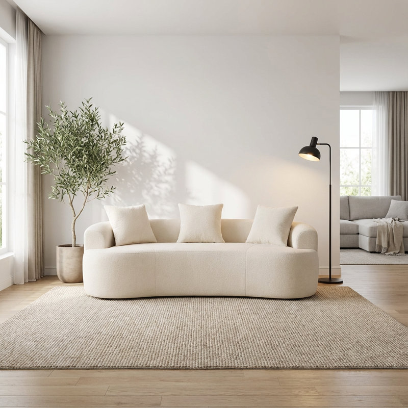 Canapé moderne à dossier bas en forme de croissant à trois places avec coussins profonds et mousse auto-gonflante, revêtu de tissu chenille doux