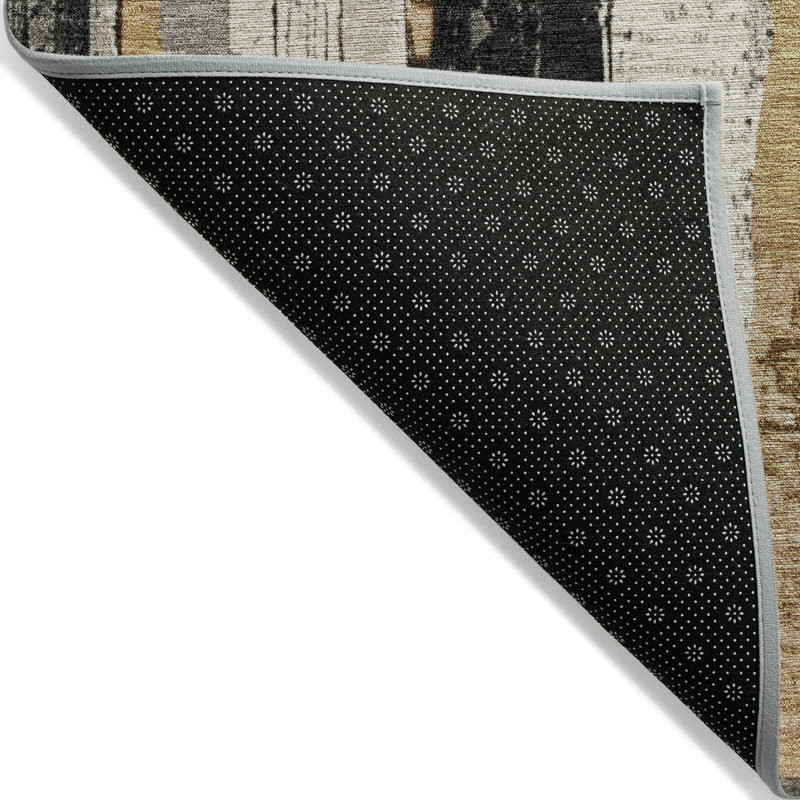 Machine Washable Indoor/Outdoor Xhevrie Taupe Rug, Round 8'