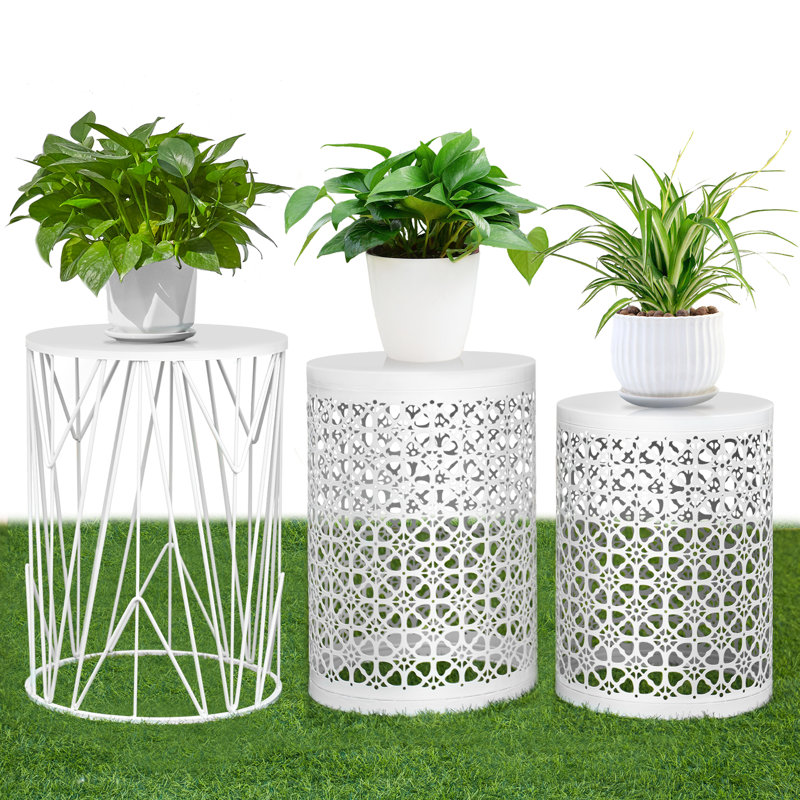 Kareme Iron Top Nesting Tables, White