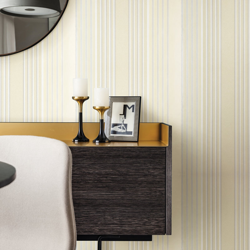 Rouleau de papier peint à rayures l 33 pi x l 21 po Prescot, Beige