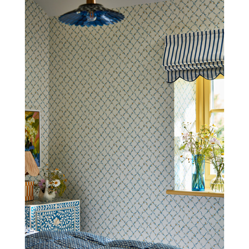 Daisy Trellis Wallpaper, Lapis/Pearl