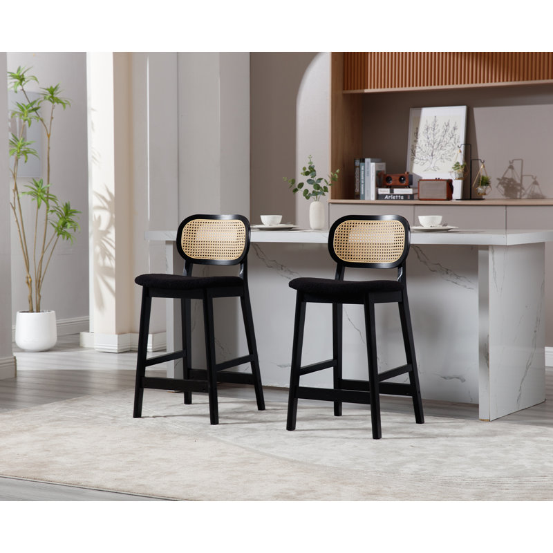 Tabouret de comptoir en bois massif de 25,5 po Azarah, Noir, Tissu en peluche - noir