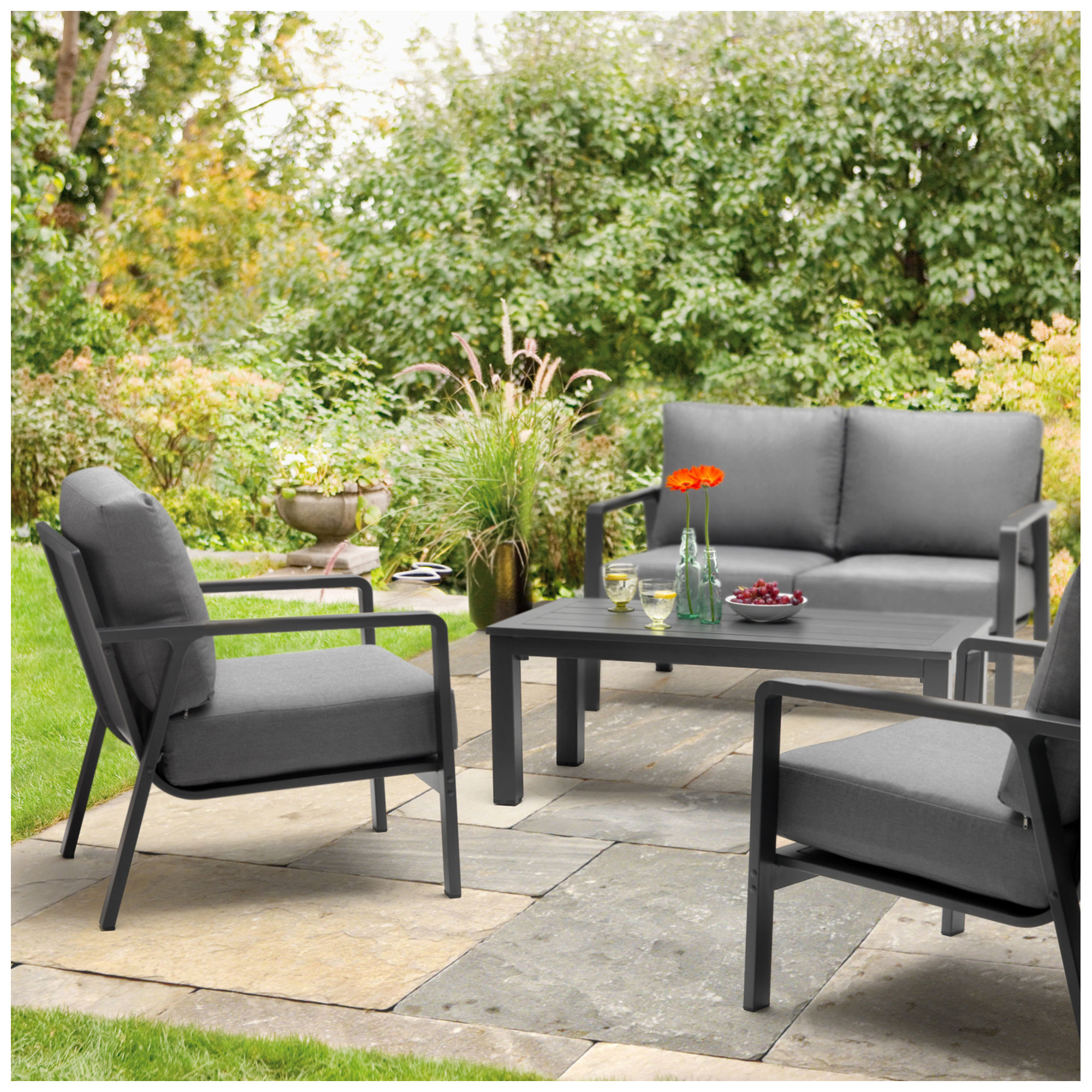 Paros Aluminum Outdoor Lounge Chair With Sunbrella Cushion