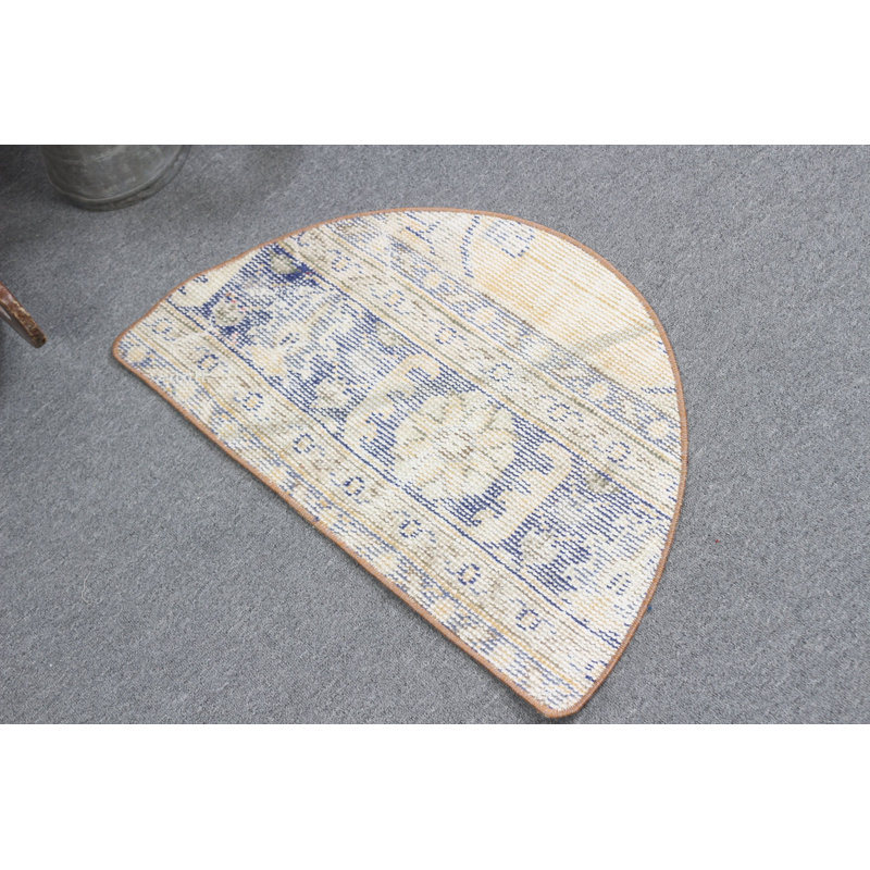 Tapis turc rétro vintage beige idéal pour la cuisine ou les petits espaces de la région d'Anatolie