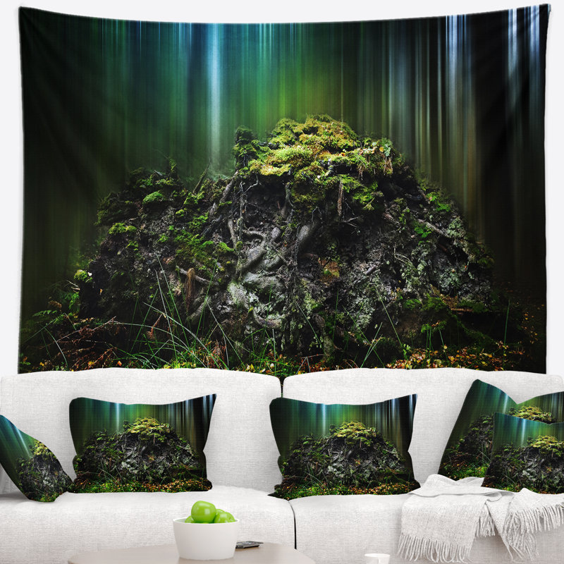 Tapisserie paysage dark forest on snowy matinée, H 32 po x l 39 po