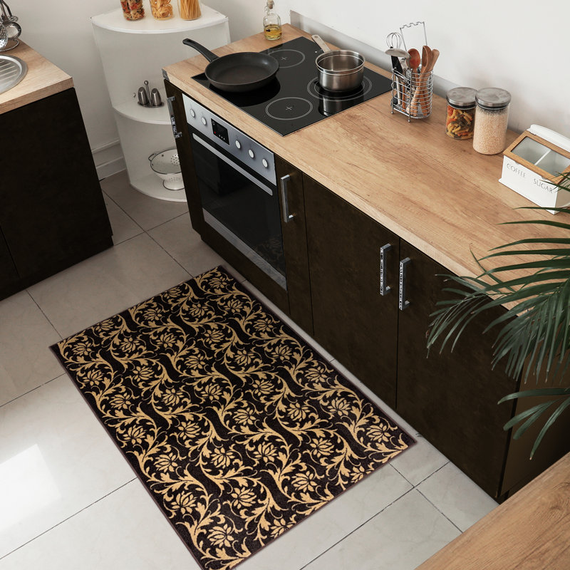 Fujiko Floral Indoor Rug, Runner 2' x 5'