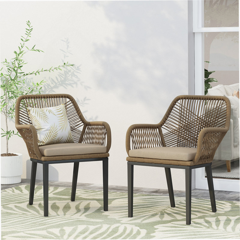 Chaise Russell, 2