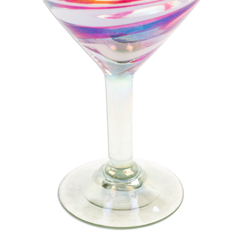 Verres à martini soufflés à la main Latitude Run® Majestic Enchantment (paire)