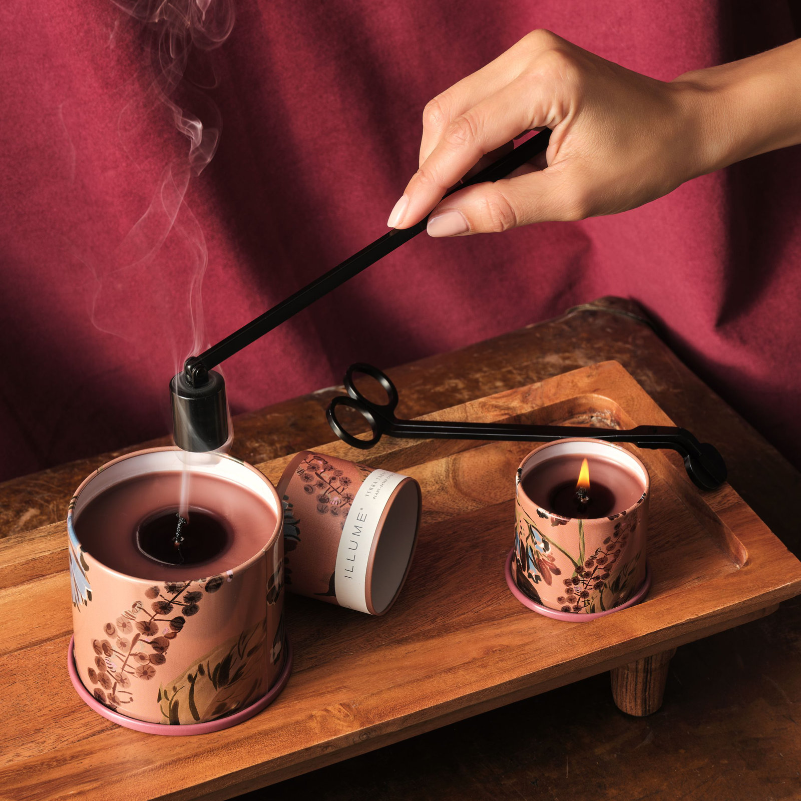 Illume Essentials Beautifully Done Candle Snuffer, Black