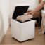 Cube de repose-pieds carré blanc en similicuir avec tabouret de rangement capitonné pour rangement dans le salon de la chambre à coucher