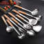 Ensemble d'ustensiles de cuisine en acier inoxydable avec poignées en bois massif - Les outils de cuisine 9 pièces comprennent une spatule, une cuillère à rainures, une louche et une fourchette à viande