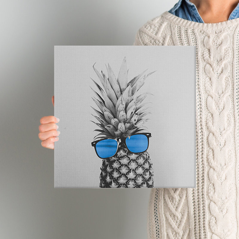 «Mr. Pineapple II, photographie sur toile, H 12 po x l 12 po x P 1,5 po