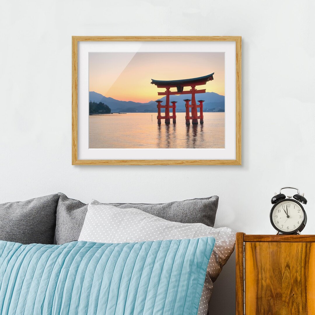 Gerahmtes Poster Itsukushima Schwimmendes Torii-Tor