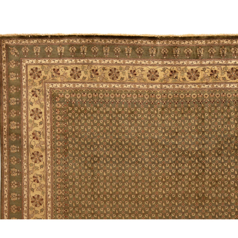 Hand Knotted Wool Area Rug in Olive Green And Gold