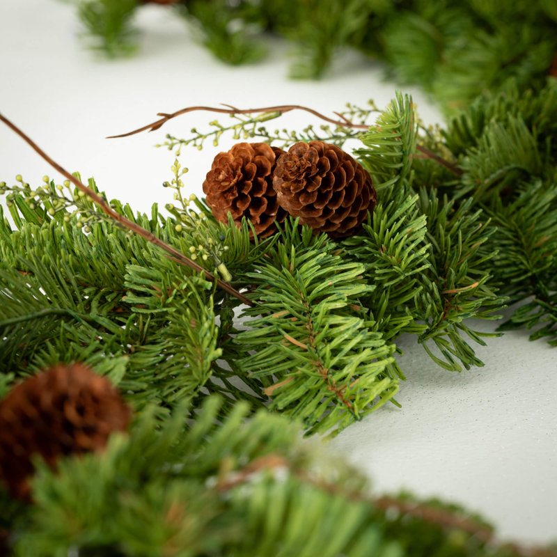 Guirlande de Noël 72 po en pin artificiel doux au toucher, vert