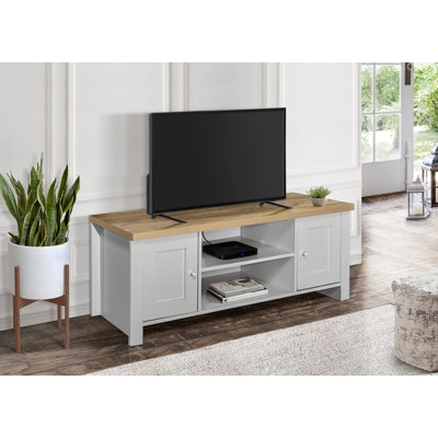 Highgate TV Stand for TVs up to 58"
