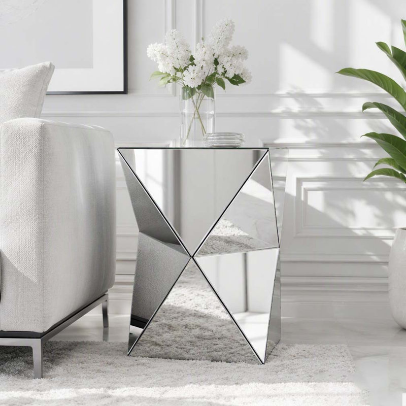 Table d'appoint géométrique argentée à miroir - Accent de luxe moderne