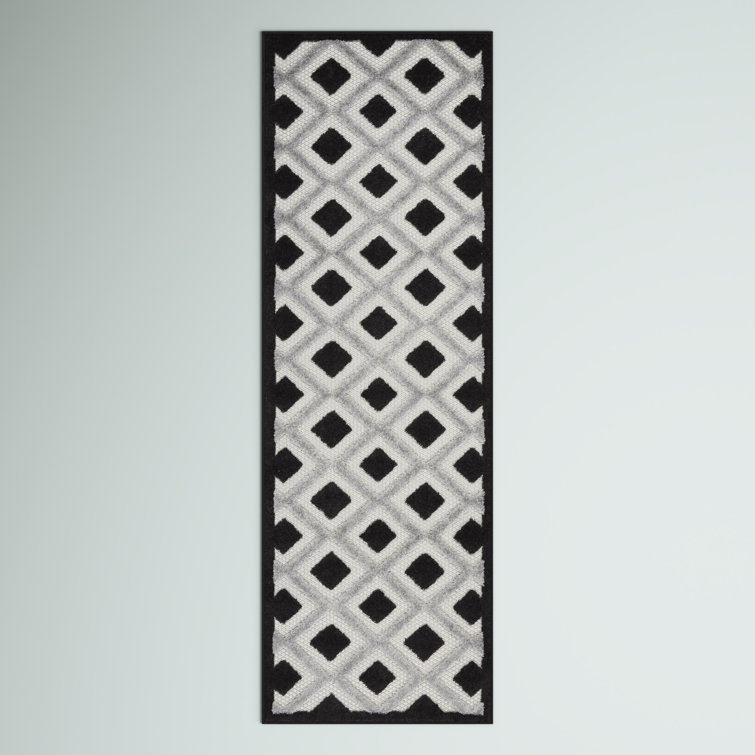 Aeliana Geometric Indoor / Outdoor Rug