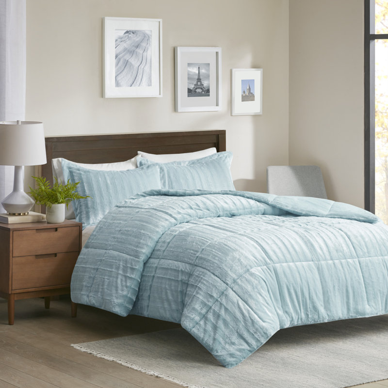 Aqua Faux Fur Reversible Full Comforter Set