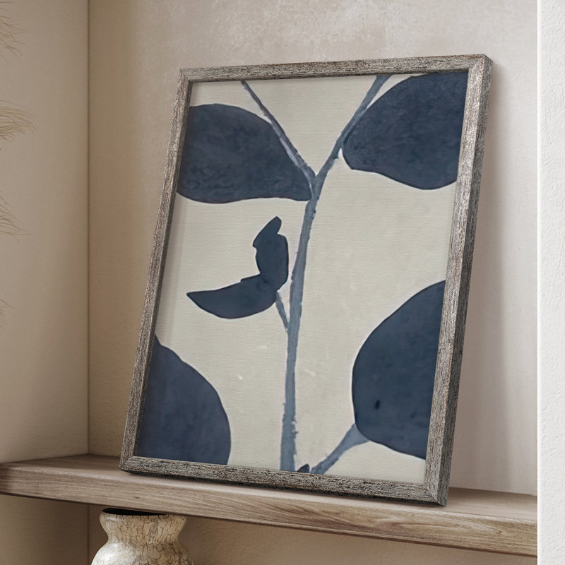 Reproduction encadrée bleu marine fleurs pressées III, H 15 po x l 12 po