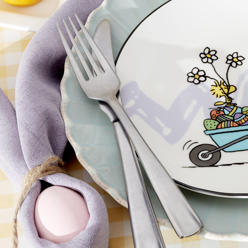 Peanuts Easter Snoopy 4-Piece Accent Plates Set