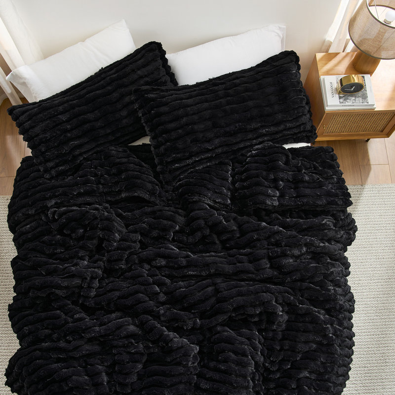 Roll Cakes Chunky Bunny - Coma Inducer Oversized Plush Comforter Set, King, Black