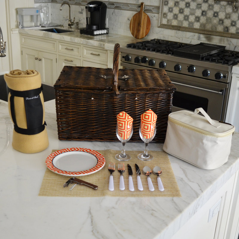 Surrey Picnic Basket with Blanket